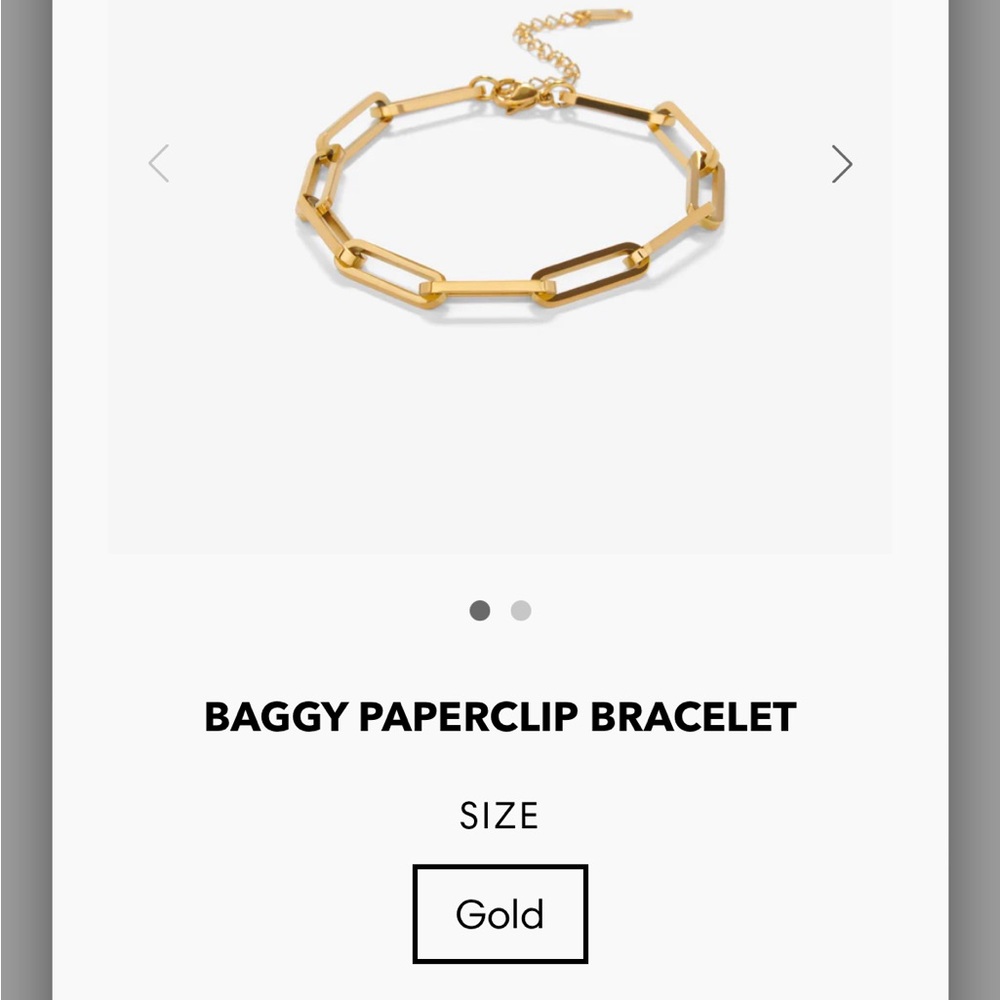 Kloudy Baggy paper lip bracelet.